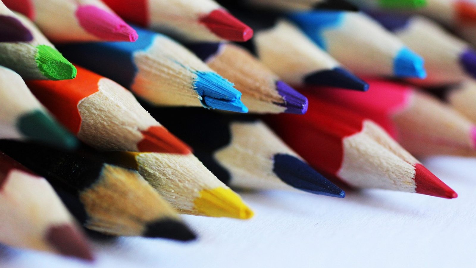Papelería escolar y arte